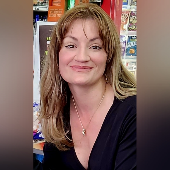 Meet your Posher, Mari - Picture 9 of 9